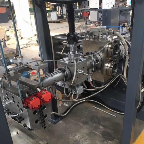 大香蕉导航熔体泵+双柱换网器 PET打包带生产线2